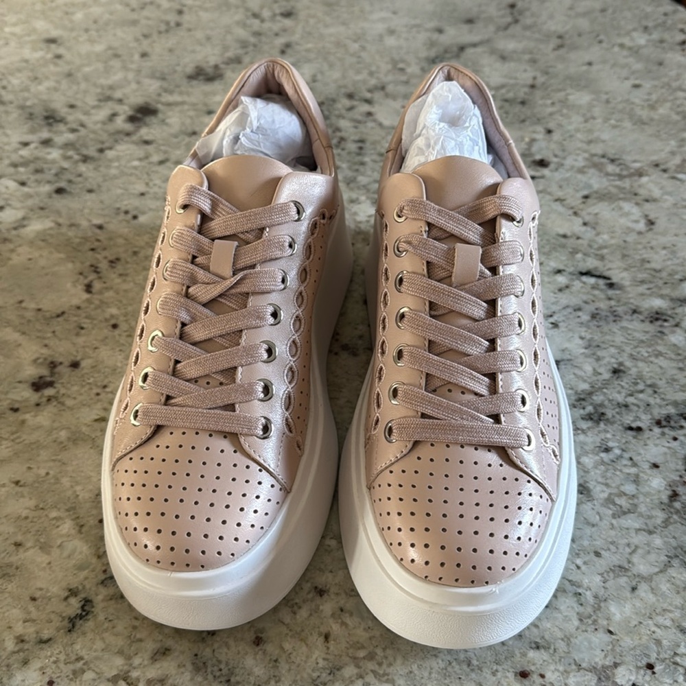 NEW Wishbone leather shoes